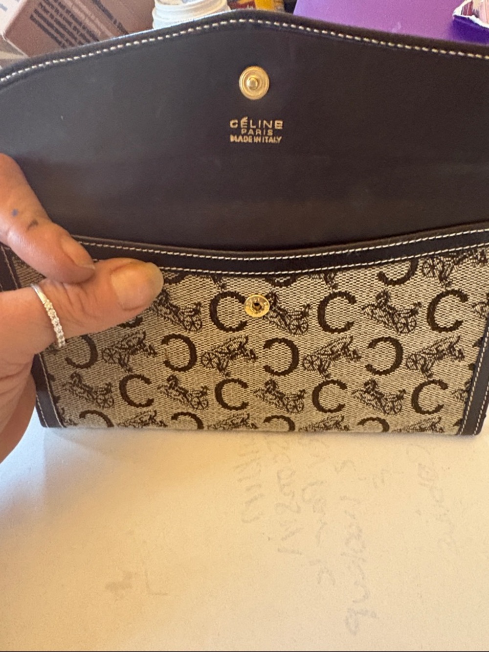 CELINE. Canvas & Leather Monogram Double sided Slim Bifold long wallet Mint - Picture 10 of 15